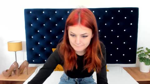 Snapshot of roxykinky chatting on 30, 9, 2025 Roxy online show from 30, 9, 2025