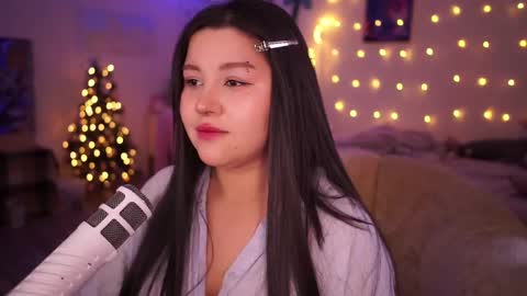 roxysuh online show from 8, 3, 2025