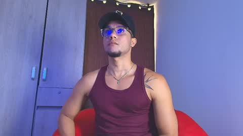 Snapshot of roy_barney chatting on 10, 5, 2026 ANTONIO online show from 10, 5, 2026