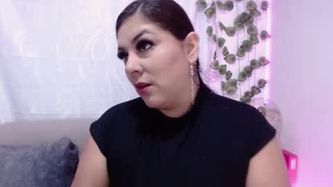 Snapshot of royalebruna chatting on 19, 2, 2026 Bruna Royale online show from 19, 2, 2026