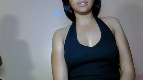 Snapshot of royalseductress chatting on 25, 3, 2026 royalseductress online show from 25, 3, 2026