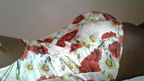 Snapshot of royalseductress chatting on 11, 4, 2026 royalseductress online show from 11, 4, 2026