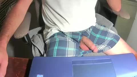 Snapshot of royer8650 chatting on 23, 10, 2025 Lookingaround online show from 23, 10, 2025