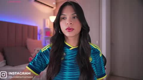 Snapshot of rubioberli chatting on 8, 7, 2026 RubiOberli 9 INCH Guys my blue page is available now online show from 8, 7, 2026