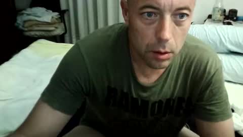 Snapshot of rubito42 chatting on 15, 10, 2025 rubito42 online show from 15, 10, 2025