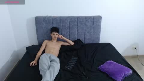 Snapshot of ruby__redd chatting on 20, 4, 2026 Ruby and Vanie online show from 20, 4, 2026