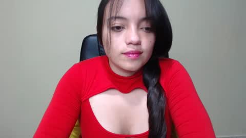 Snapshot of ruby_and_aron chatting on 12, 12, 2024 RUBY AND ARON online show from 12, 12, 2024