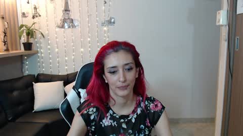 ruby_your_milf online show from 30, 1, 2025