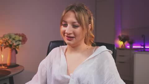 Mila online show from 23, 4, 2026