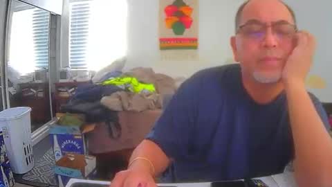 Snapshot of rueltrinidad73 chatting on 17, 5, 2026 rueltrinidad73 online show from 17, 5, 2026
