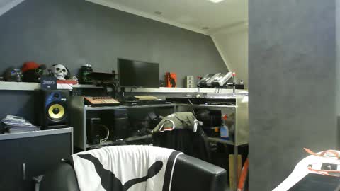 Snapshot of ruffi77 chatting on 23, 2, 2025 Chico que rico Caliente online show from 23, 2, 2025