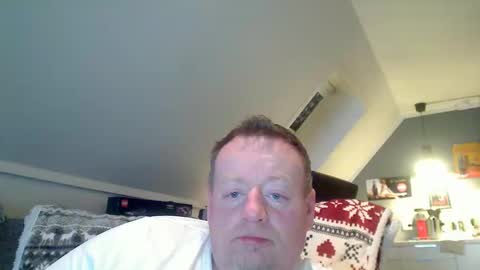 Snapshot of runepetter chatting on 1, 1, 2025 bignorwegian online show from 1, 1, 2025