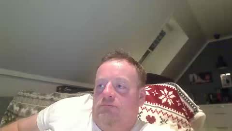 Snapshot of runepetter chatting on 8, 1, 2025 bignorwegian online show from 8, 1, 2025