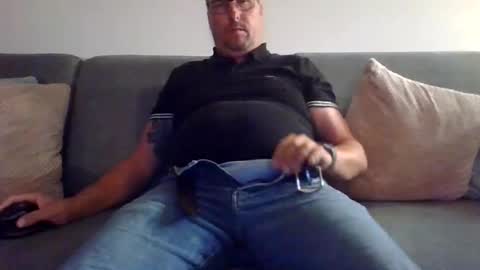 runner_1978 online show from 9, 9, 2025