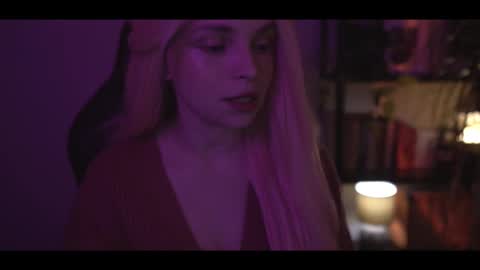 Elena online show from 1, 3, 2025