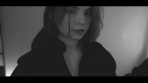 Elena online show from 6, 1, 2026