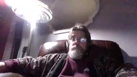 Snapshot of runningaround60 chatting on 8, 1, 2025 runningaround60 online show from 8, 1, 2025