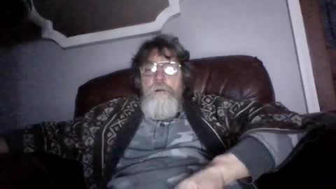 Snapshot of runningaround60 chatting on 18, 2, 2025 runningaround60 online show from 18, 2, 2025