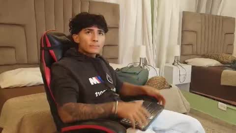 Snapshot of ruslan_marcel chatting on 4, 7, 2026 Ruslan Marcel online show from 4, 7, 2026