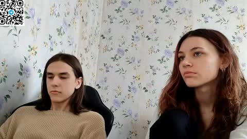 Snapshot of rusmedium chatting on 2, 4, 2026 Lisa and Vlad online show from 2, 4, 2026