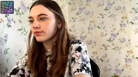 Snapshot of rusmedium chatting on 26, 5, 2026 Lisa and Vlad online show from 26, 5, 2026