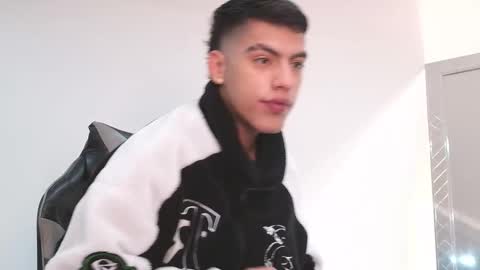  R U S S E L L  online show from 15, 1, 2026