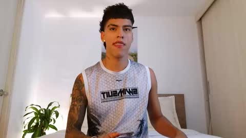  R U S S E L L  online show from 28, 3, 2026