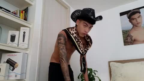  R U S S E L L  online show from 31, 3, 2026