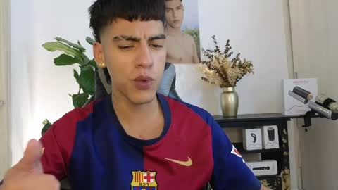  R U S S E L L  online show from 9, 4, 2026