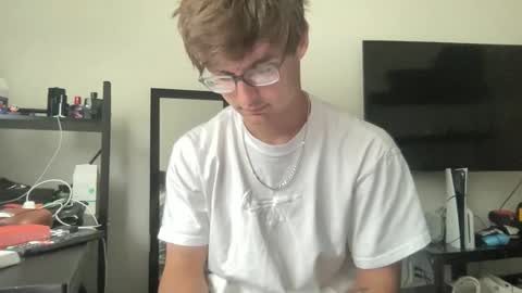 Snapshot of ryan287747 chatting on 18, 5, 2026 ryan online show from 18, 5, 2026