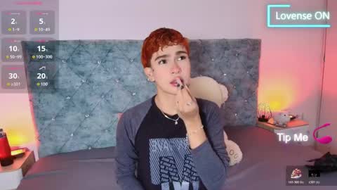 Snapshot of ryan_onfire chatting on 13, 4, 2026 R Y A N ON F I R E online show from 13, 4, 2026