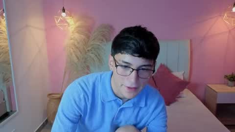 Snapshot of ryan_valentino chatting on 5, 6, 2026 ryan valentino online show from 5, 6, 2026