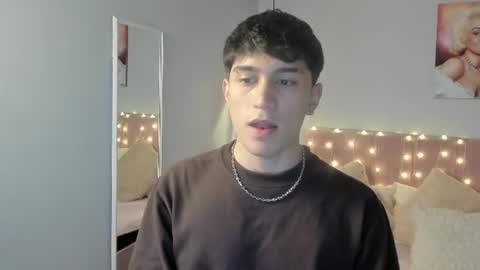 Snapshot of ryan_valentino chatting on 15, 7, 2026 ryan valentino online show from 15, 7, 2026