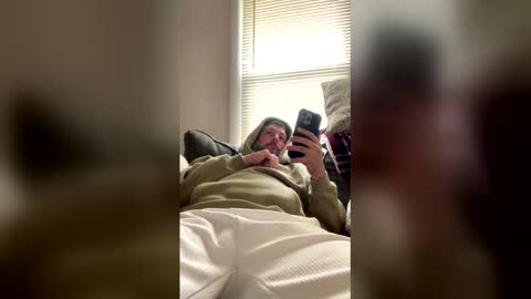 Snapshot of ryanmhoyt88 chatting on 23, 5, 2026 ryanmhoyt88 online show from 23, 5, 2026