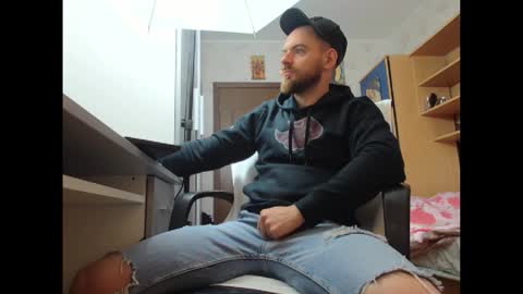 Ryanstone  online show from 17, 11, 2025