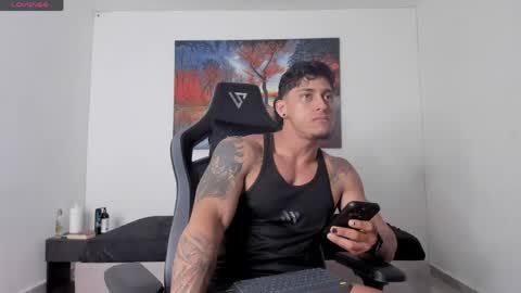 Snapshot of ryanwhite3 chatting on 3, 5, 2026 ryanwhite3 online show from 3, 5, 2026