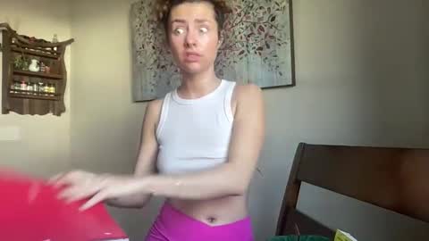 Snapshot of rylanxoxo chatting on 10, 2, 2026 rylanxoxo online show from 10, 2, 2026