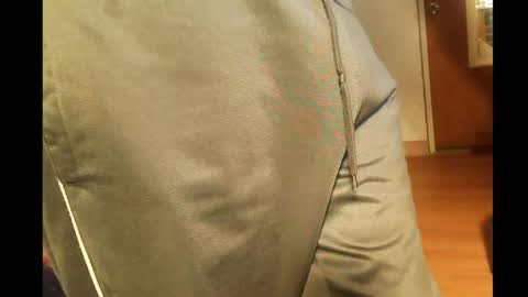 Snapshot of rynoxox chatting on 3, 4, 2026 rynoxox online show from 3, 4, 2026