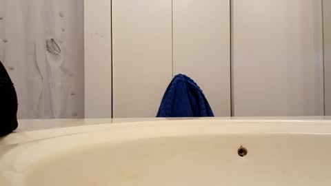 Snapshot of ryucravenmore chatting on 21, 10, 2025 ryucravenmore online show from 21, 10, 2025