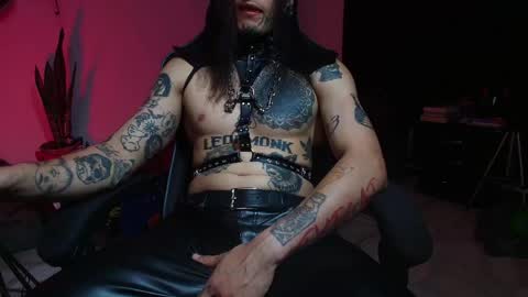 Snapshot of ryuk_it chatting on 24, 5, 2026 leopmonk help me reach 100 thumbs up online show from 24, 5, 2026