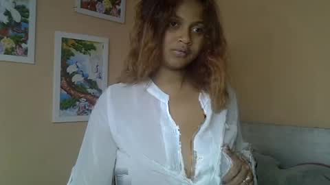 Snapshot of rywanna chatting on 8, 7, 2026 rywanna online show from 8, 7, 2026