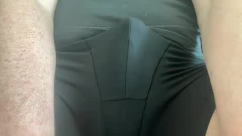 rzacuban2 online show from 9, 3, 2025