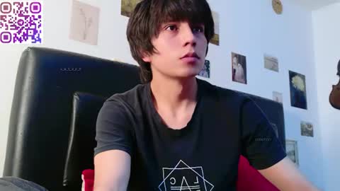 Snapshot of s_a_t_u_r_n chatting on 25, 6, 2026 ST online show from 25, 6, 2026