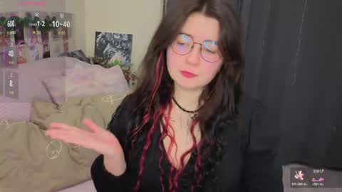 Snapshot of s_katekisa_ss chatting on 18, 5, 2026 Kate online show from 18, 5, 2026