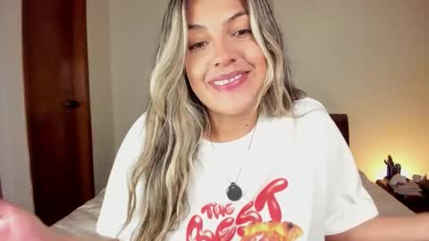 Leslie Beltrn online show from 23, 2, 2026