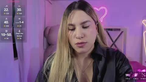 Snapshot of saaya_tay chatting on 18, 4, 2026 saaya_tay online show from 18, 4, 2026