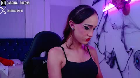 sabrina fox online show from 2, 12, 2025