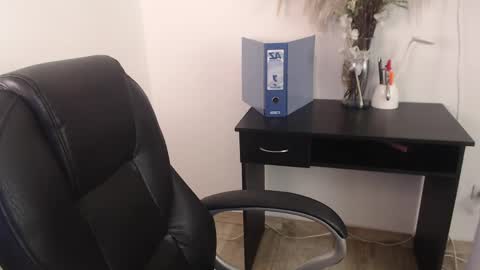 Snapshot of sabriinaa_fox chatting on 30, 4, 2026 sabriinaa fox online show from 30, 4, 2026