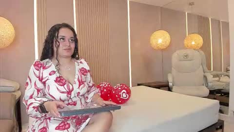 Sabrina Shark online show from 4, 2, 2026