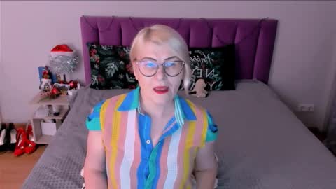 Sabrina MacMarren online show from 12, 1, 2026